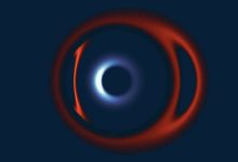 Фото - Астрономы впервые зафиксировали фотонное кольцо у черной дыры