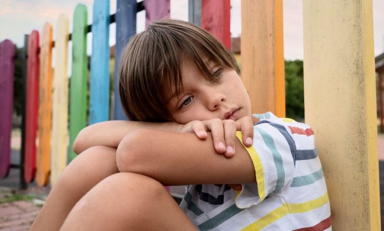 Фото - Психологи установили, как плохие условия жизни в детстве связаны с импульсивностью и зависимостями