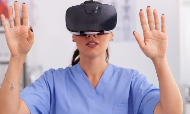 Фото - В РНИМУ Пирогова объяснили, зачем врачам нужны VR-тренажеры